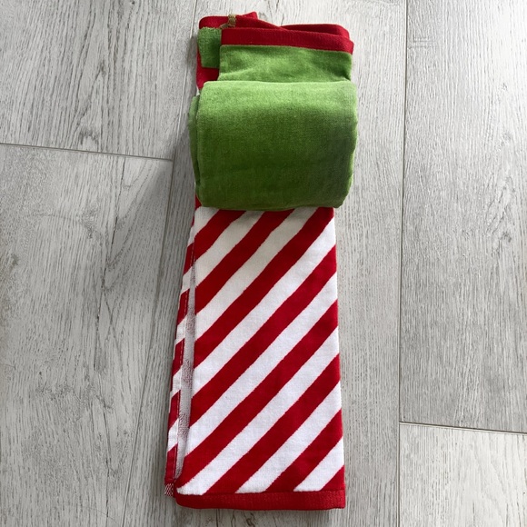 Christmas Bathroom Towels - Picture 4 of 4